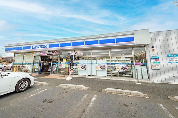 ローソン 狭山入曽運動公園前店(973m)