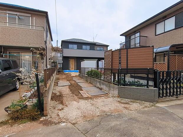 販売現地