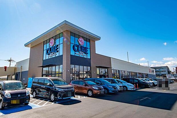 クルベ北入曽店 1201m