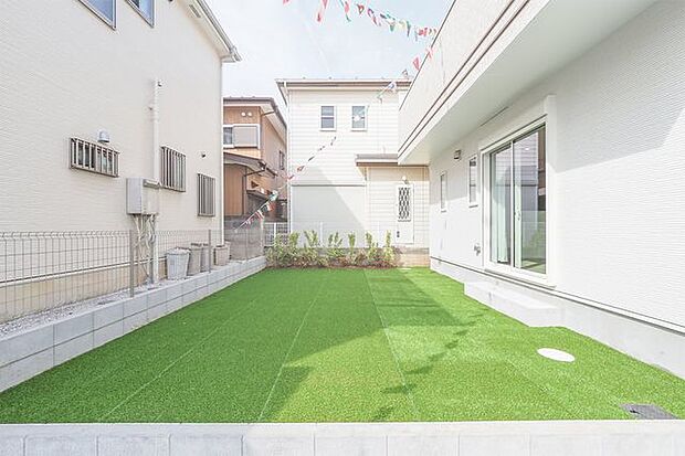 【 庭 】 ■南向きの庭付き