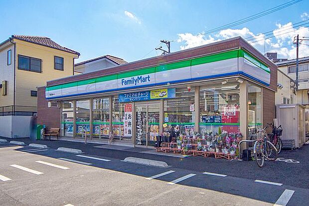 ファミリーマート入間川病院前店 徒歩5分。 340m