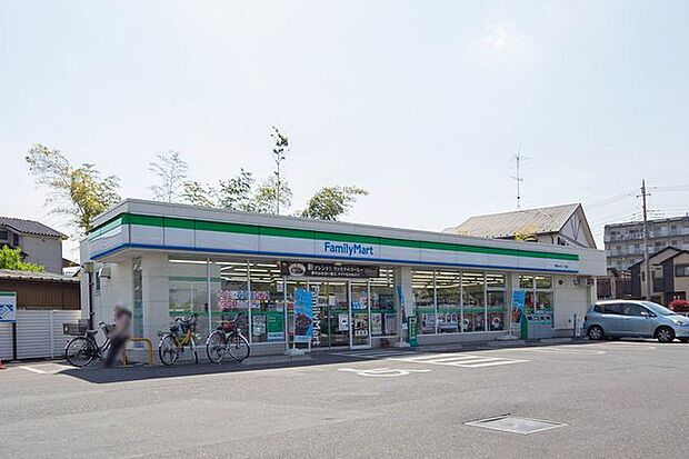 ファミリーマート東狭山ヶ丘一丁目店 徒歩8分。 570m
