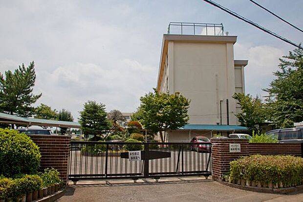 狭山市立堀兼中学校 徒歩9分。 650m