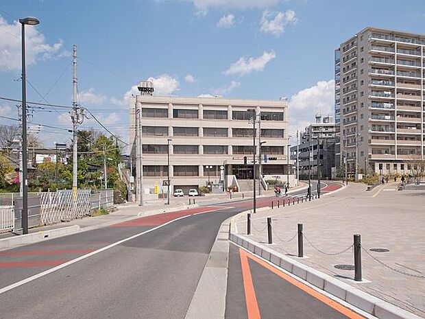 狭山市立中央図書館 徒歩13分。 1020m
