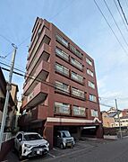 出光美術館駅より徒歩3分 7階 築37年4ヶ月の賃貸物件
