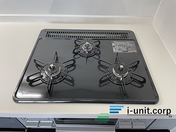 三口コンロで料理も捗りますね