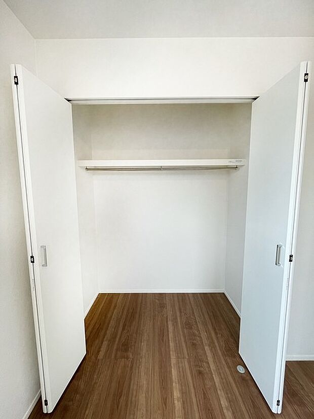 【同仕様】充実の収納スペース、お部屋を広く快適に