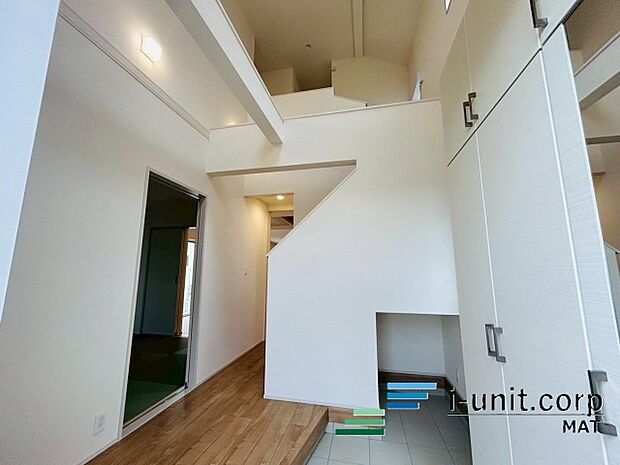 毎日みんなを見送り、迎え入れる我が家の顔となる玄関。