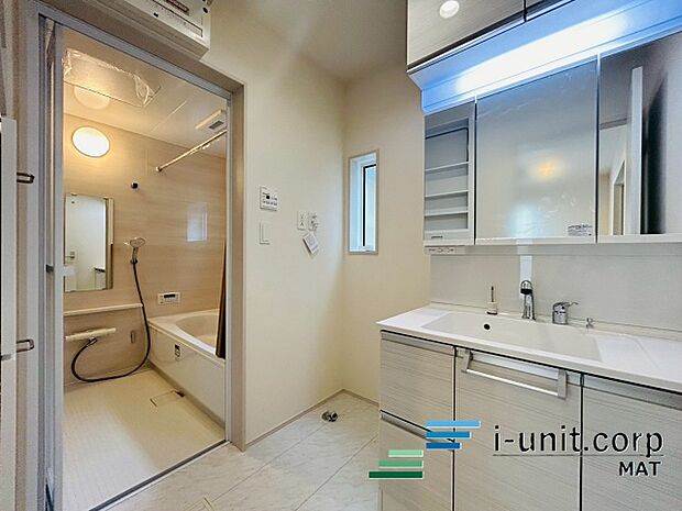 ゆったりとくつろげて、一日の疲れを落とせます。