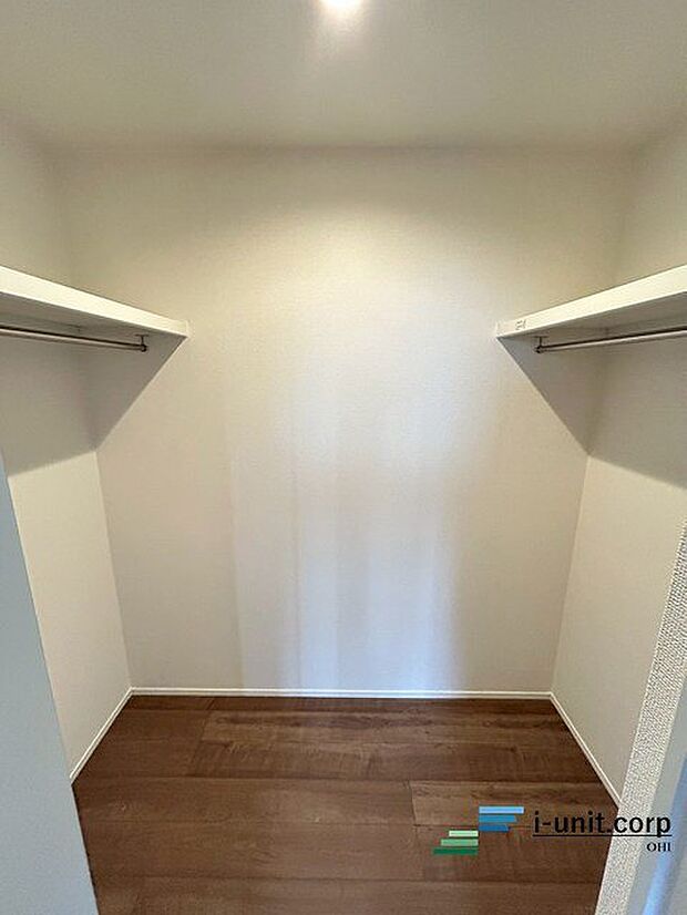 お部屋を広々と使っていただけます。