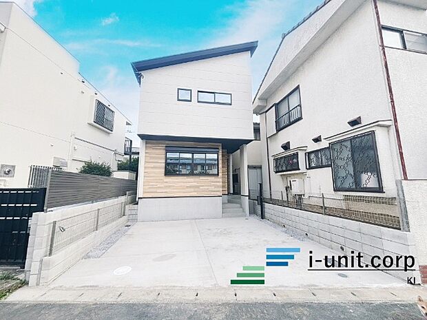 今日も、明日も、この街で、きっと誰かが幸せになる物語が描かれていくはずです。