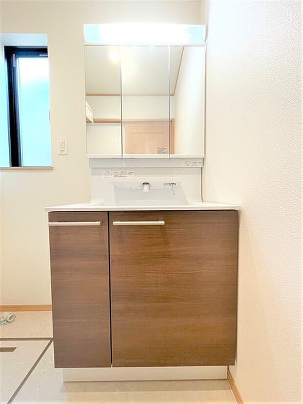 【同仕様】綺麗な洗面台で気持ちの良い朝のスタートを切りましょう!