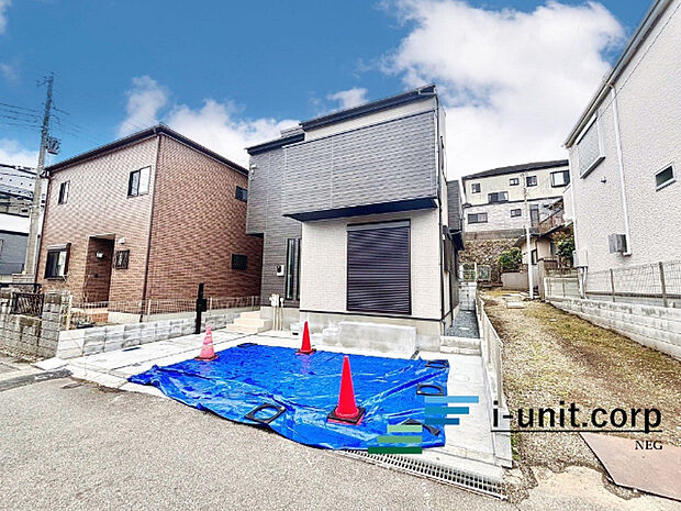 ご連絡お待ちしております。