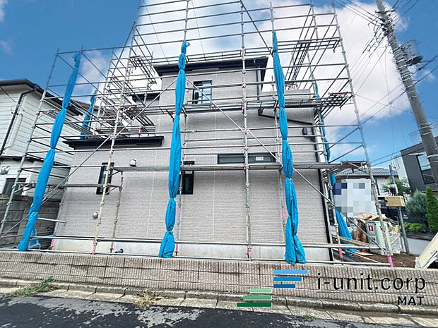 今日も、明日も、この街で、きっと誰かが幸せになる物語が描かれているはずです。