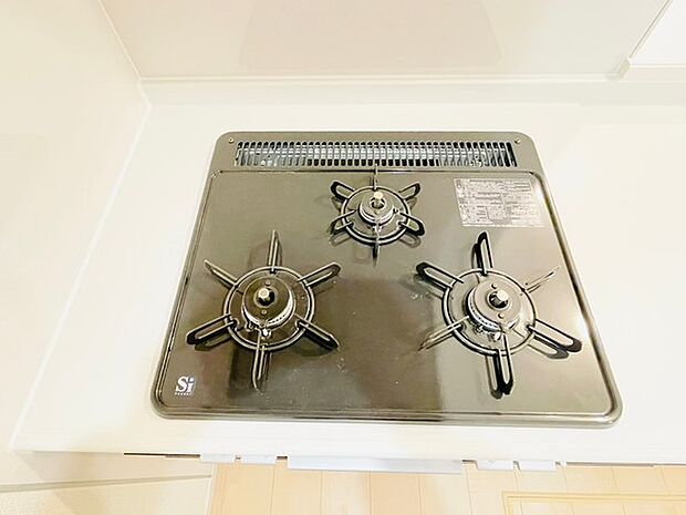 【同仕様】三口コンロで料理も捗りますね