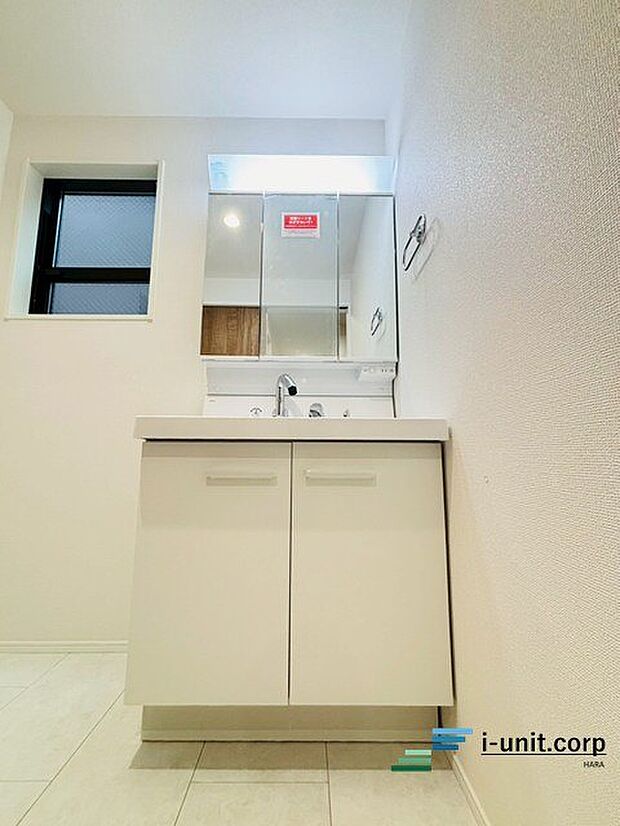 綺麗な洗面台で気持ちの良い朝のスタートを切りましょう！