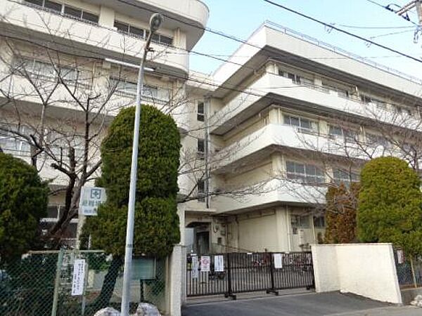 中学校「市川市立福栄中学校まで650m」