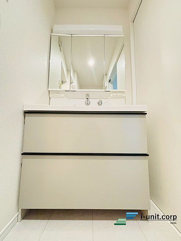 綺麗な洗面台で気持ちの良い朝のスタートを切りましょう！