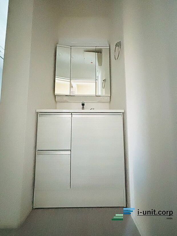 綺麗な洗面台で気持ちの良い朝のスタートを切りましょう！