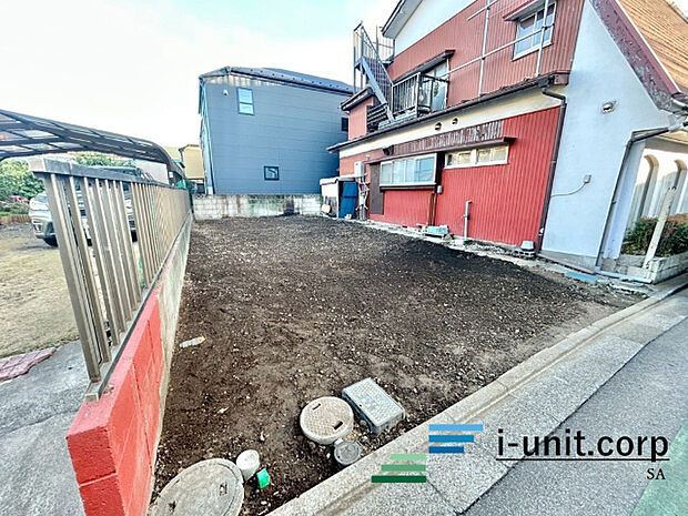 お子様やペットを見守りながら家事ができるカウンターキッチン