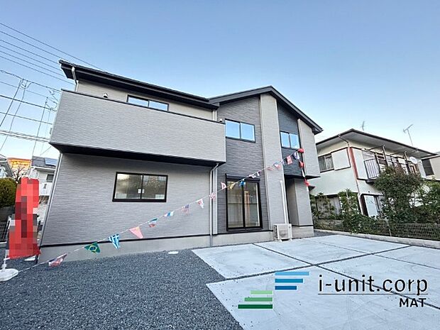 今日も、明日も、この街で、きっと誰かが幸せになる物語が描かれているはずです。