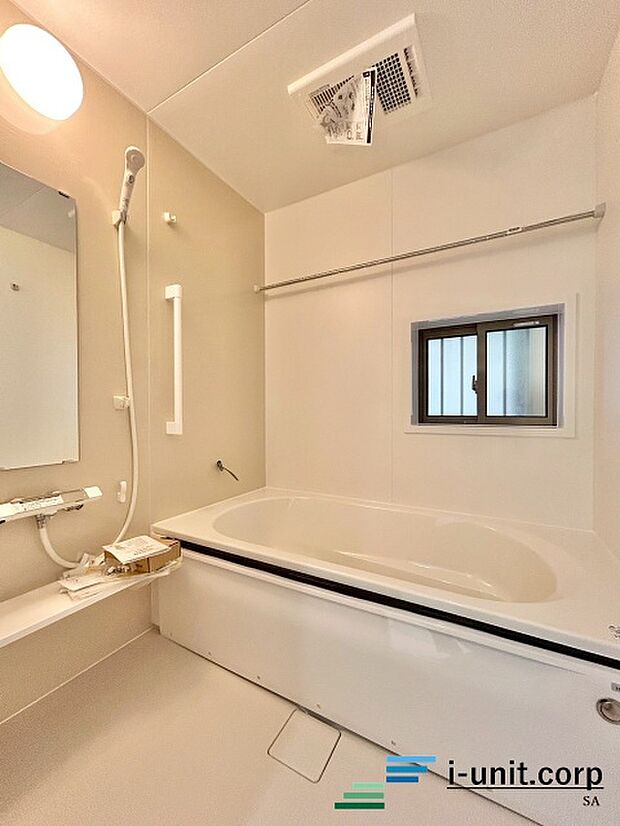 一日の疲れを癒す心地よいバスルーム。