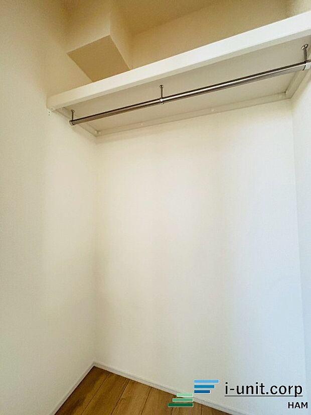 明るいお部屋はゲストのおもてなしの空間にも変化しますよ！使いやすいようにアレンジも〇