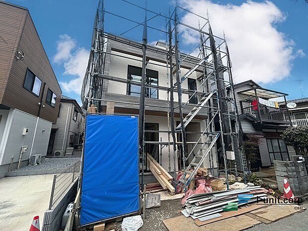 ロフト付きで収納も豊富