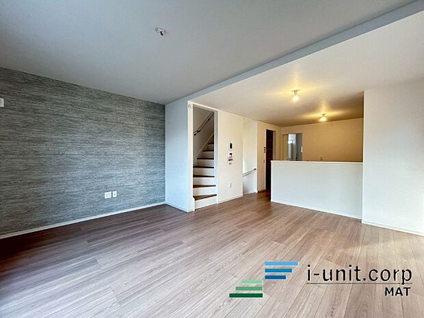 シンプルでいて洗練された飽きの来ないデザインです。