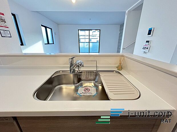 使いやすさ重視のキッチンです。