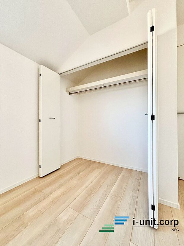 使いやすいようにラックやフックを付けても◎