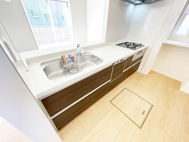 【同仕様】キッチンで料理をしながらお子様の様子を見守れますね♪