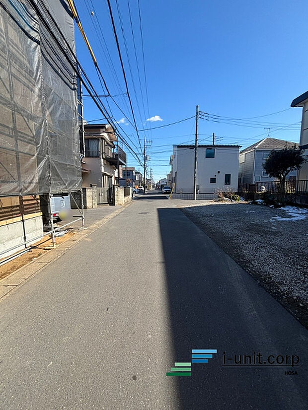 前面道路になります。