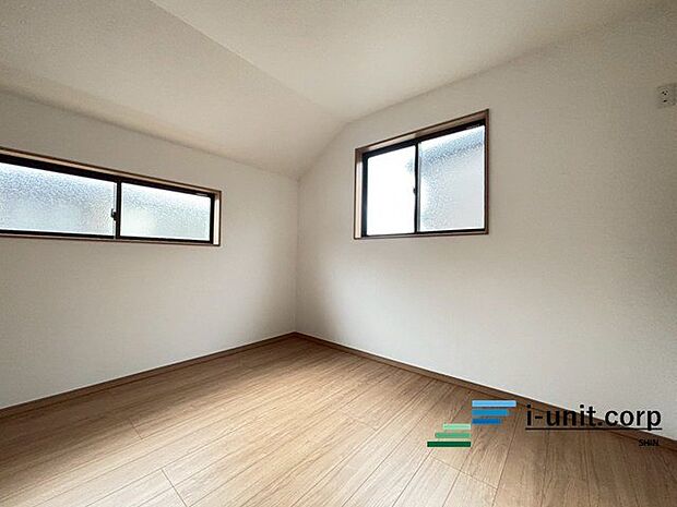 用途に合わせて使える便利な一室