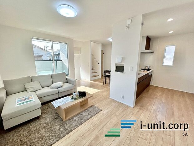 広々とした明るいデザインです。