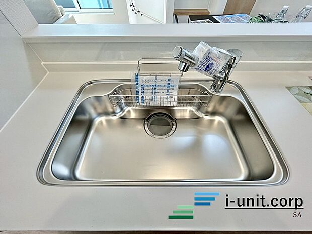 素敵なキッチンでお料理の腕も鳴りますね♪