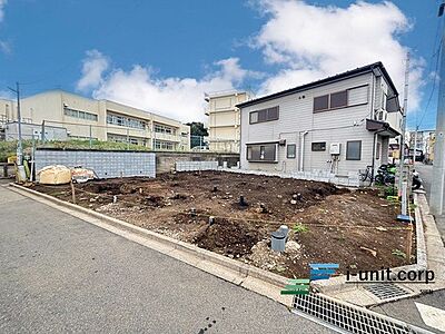 外観:物件の陽当りや通風、周辺環境や街並みなど、資料には掲載していない情報を是非現地でご確認下さい。 外観:物件の陽当りや通風、周辺環境や街並みなど、資料には掲載していない情報を是非現地でご確認下さい。