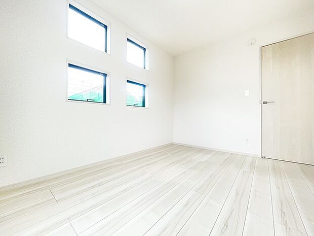 【同仕様】明日へのエネルギーを充電する寝室です。