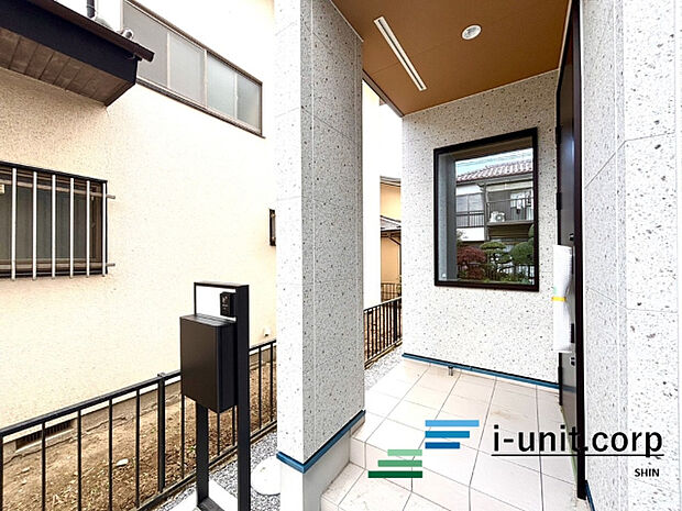 ゆとりのある広々とした玄関です♪