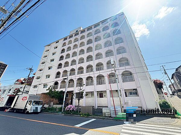 津田沼駅徒歩5分で通勤・通学に便利です。