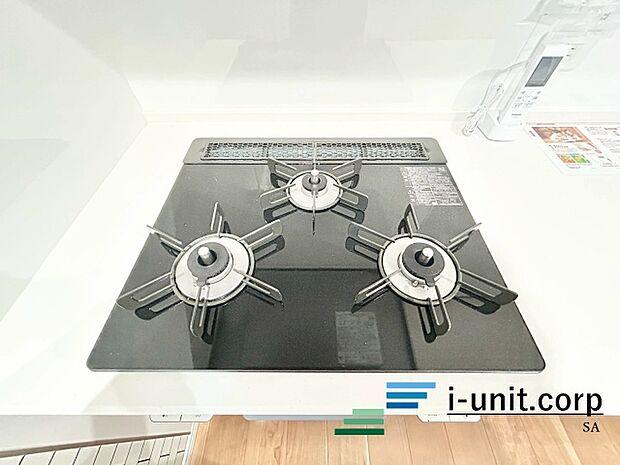 三口コンロで料理も捗りますね