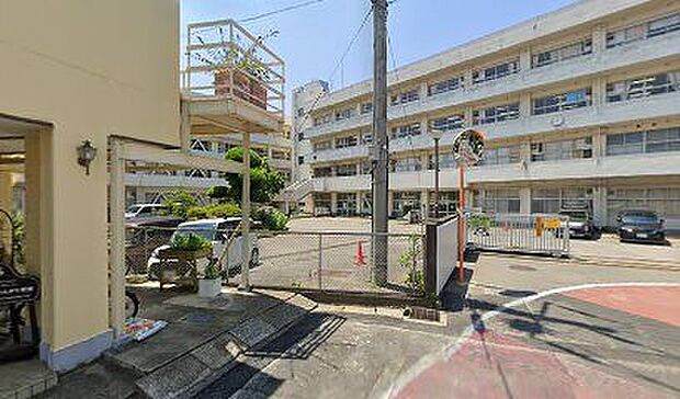 中学校「船橋市立七林中学校まで700m」