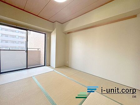 ここから始まる「日常」は家族にとって大切で貴重な時間・・・だからこそ、少しでも豊かに、少しでも快適に。そんな想いから生まれた本邸宅は、これから先のお住まいをきっと支えてくれるはずです。