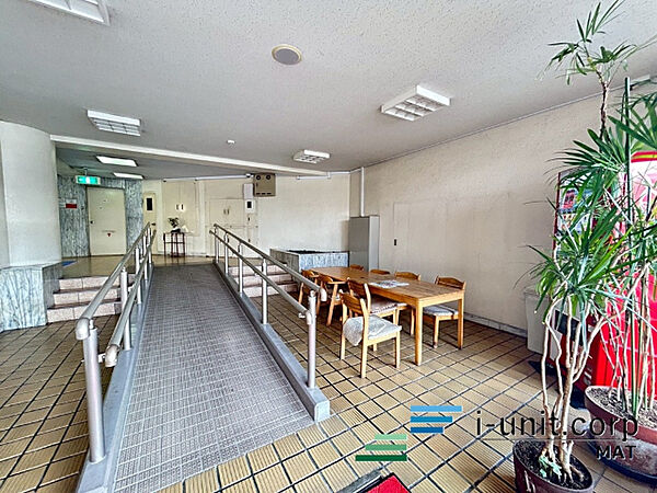 エントランスを拡大表示