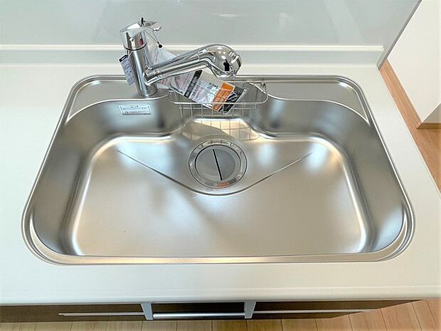 【同仕様】使いやすい機能が盛りだくさんのキッチンです。