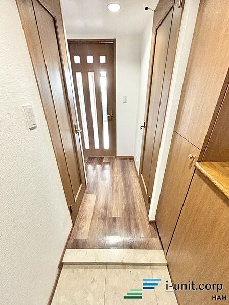 大容量シューズインクローゼットで玄関も片付きます。