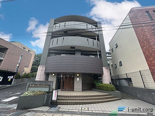 小学校まで徒歩15分圏内で安心してお子様をお見送りできます！