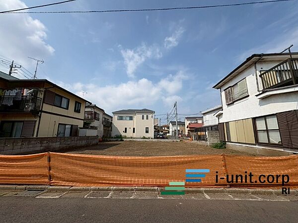 八木ケ谷小学校まで徒歩7分です。