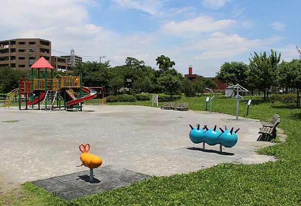 公園「宇喜田東公園まで1110m」