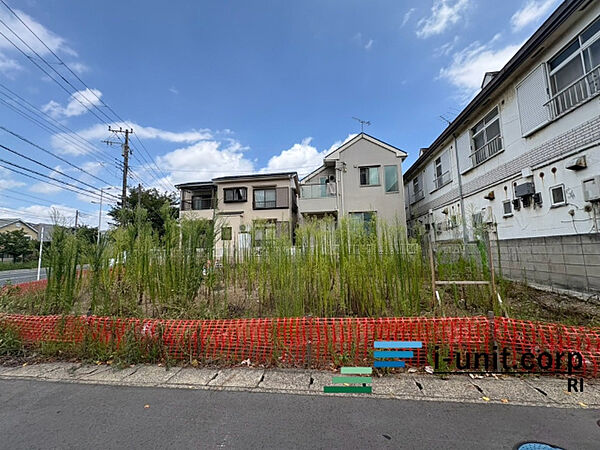 JR京葉線「新浦安」駅徒歩30分です。